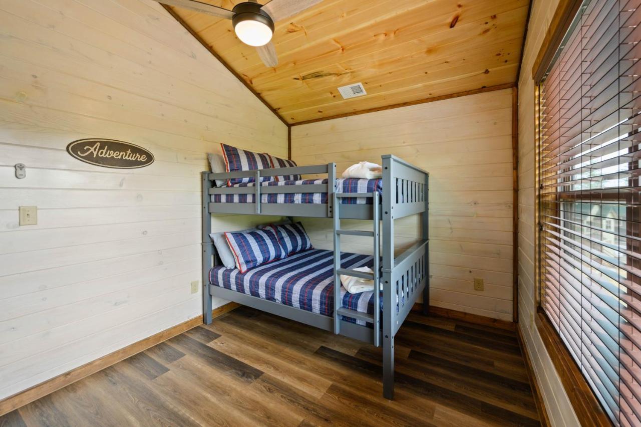פיג'ן פורג' Osprey Nest Cottage Modern New Cabin מראה חיצוני תמונה