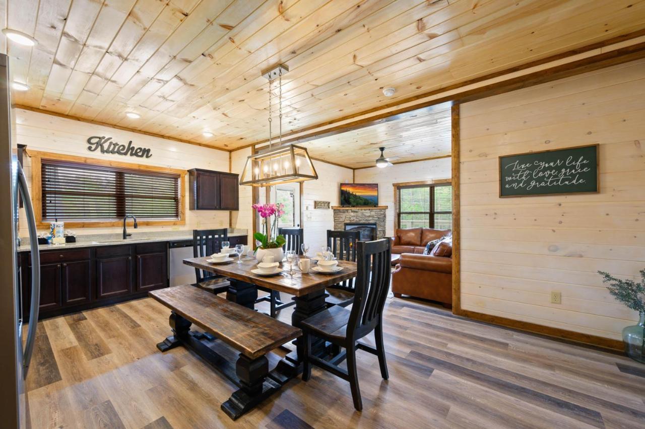 פיג'ן פורג' Osprey Nest Cottage Modern New Cabin מראה חיצוני תמונה