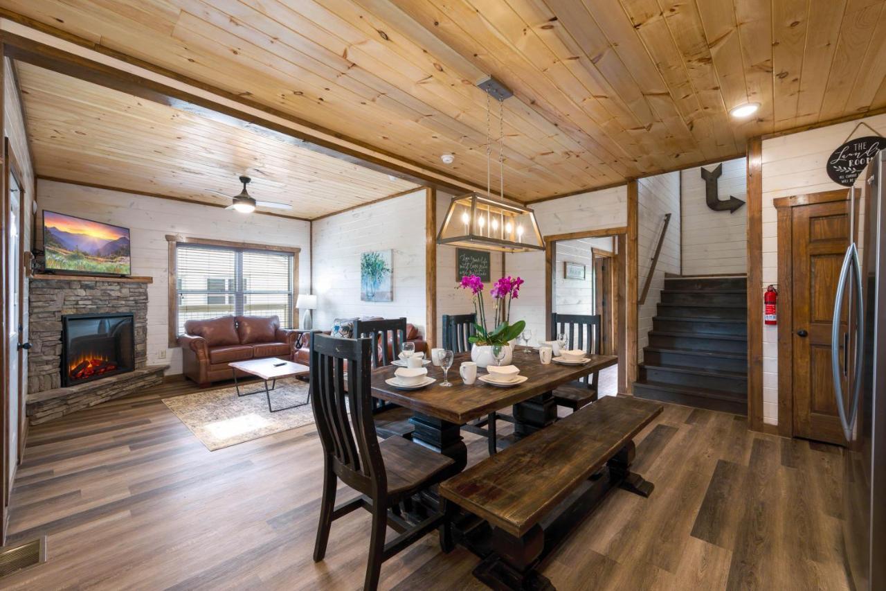 פיג'ן פורג' Osprey Nest Cottage Modern New Cabin מראה חיצוני תמונה
