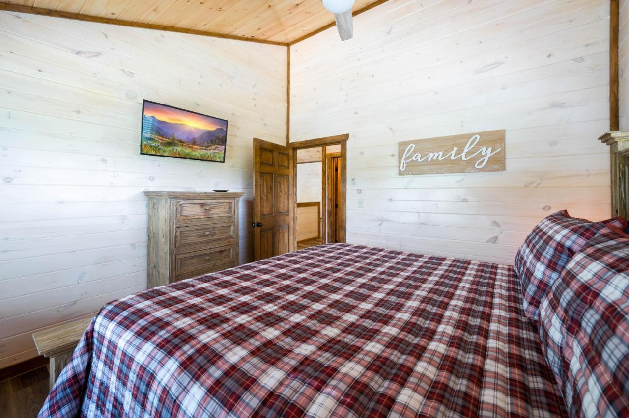 פיג'ן פורג' Osprey Nest Cottage Modern New Cabin מראה חיצוני תמונה